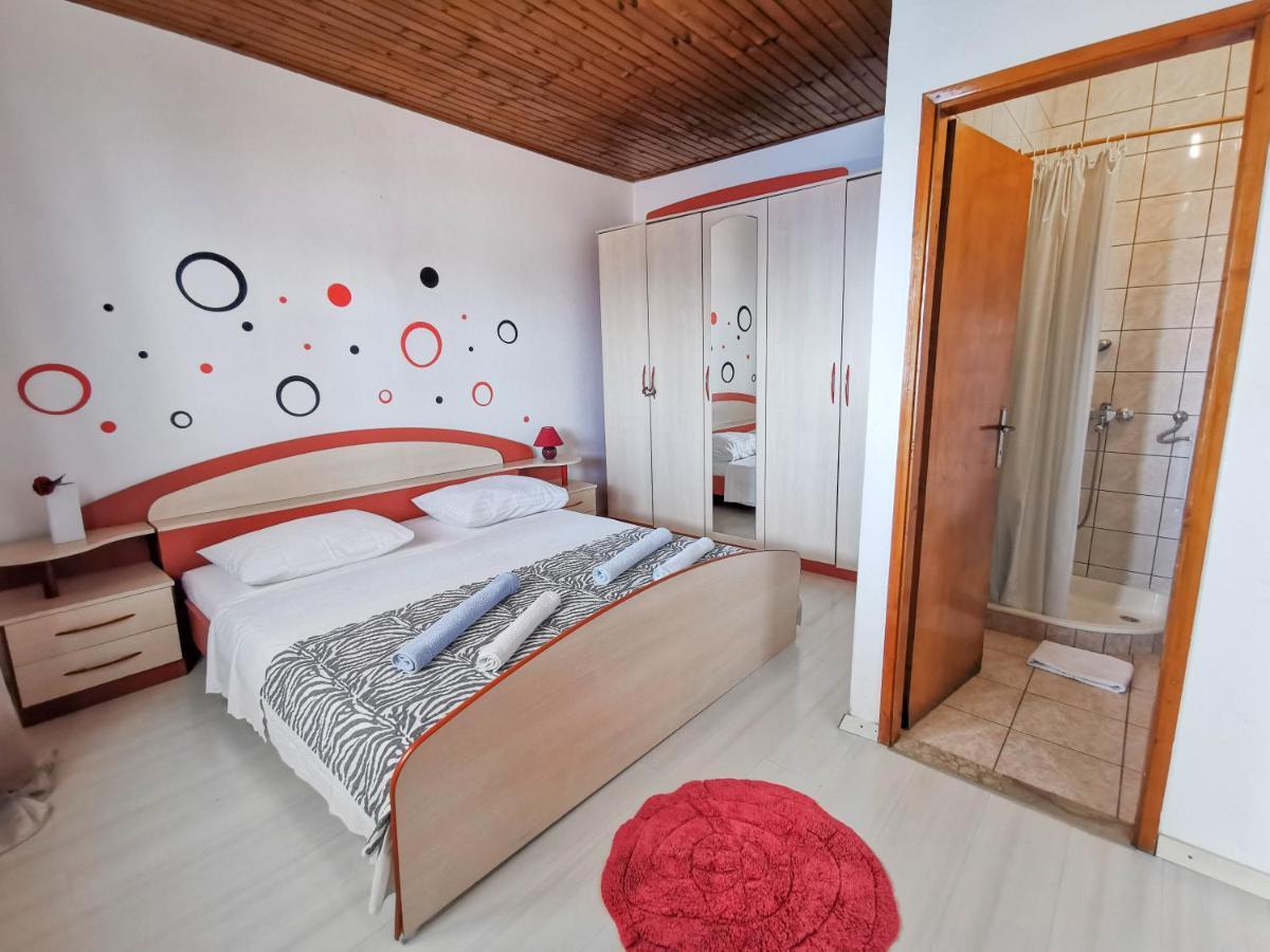 Turina Apartments Makarska Exteriör bild