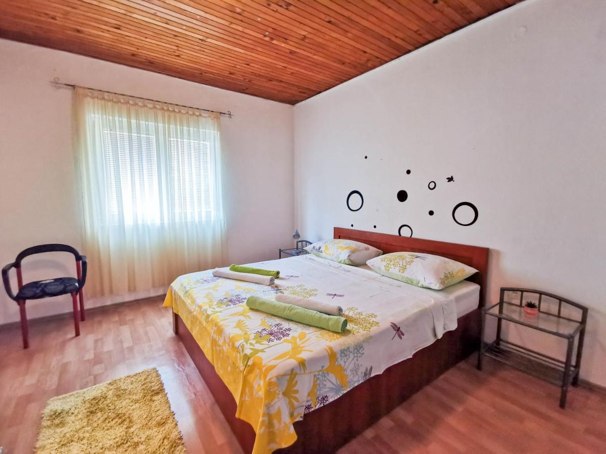 Turina Apartments Makarska Exteriör bild