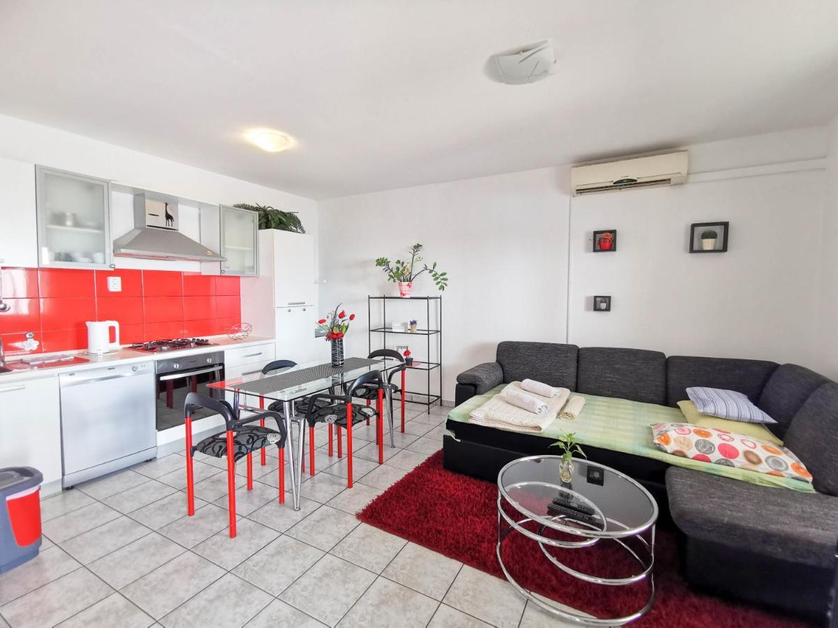 Turina Apartments Makarska Exteriör bild