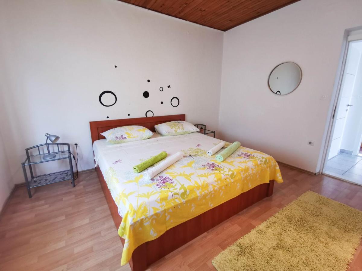 Turina Apartments Makarska Exteriör bild