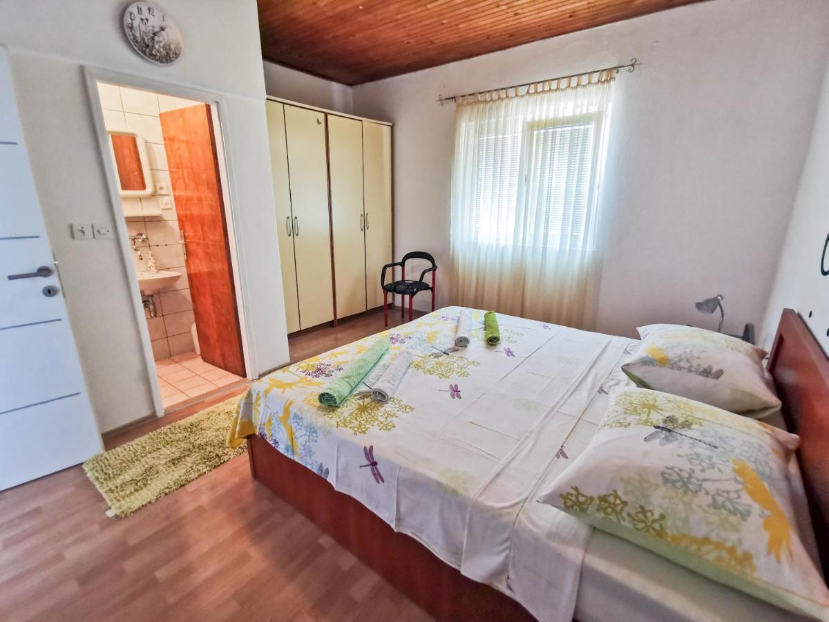 Turina Apartments Makarska Exteriör bild