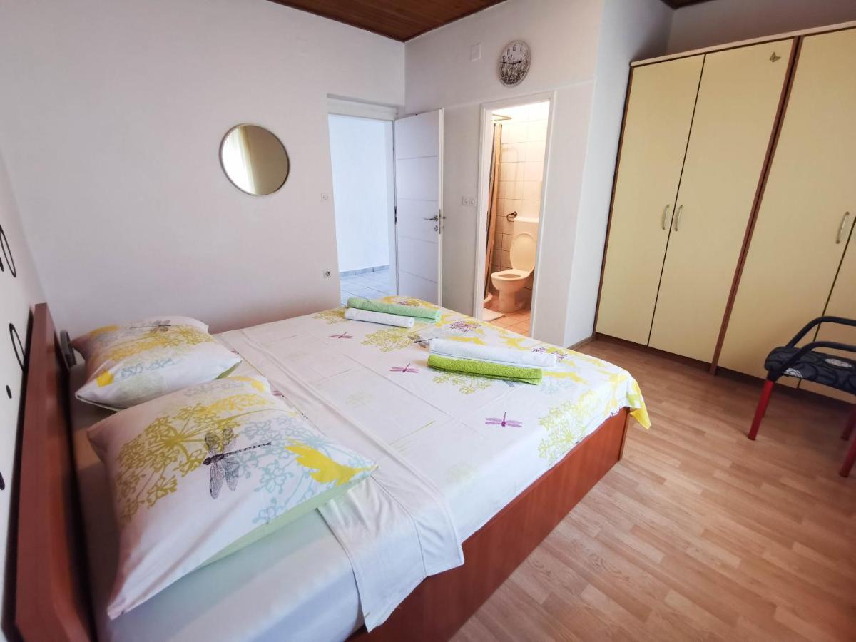 Turina Apartments Makarska Exteriör bild