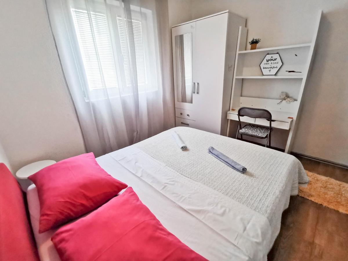 Turina Apartments Makarska Exteriör bild